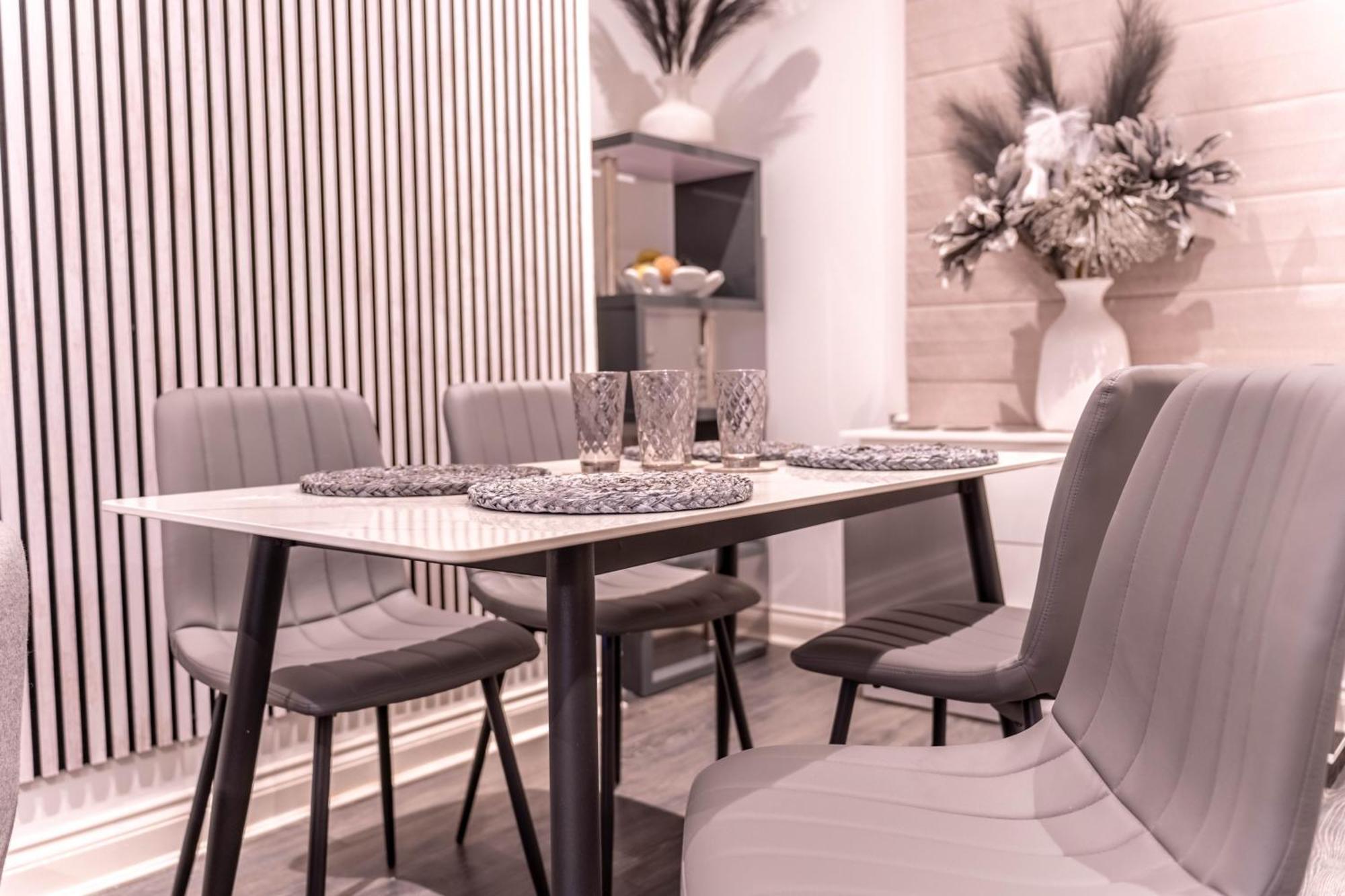 Lodging In Carrickfergus Centre Екстер'єр фото